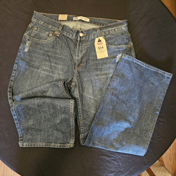 NWT Levis Strauss Straight leg Jeans - Picture 9 of 12